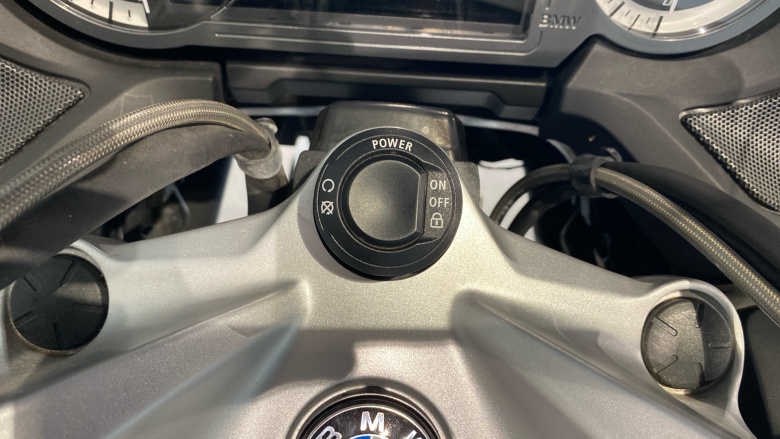 BMW R1250 RT LE (20MY)